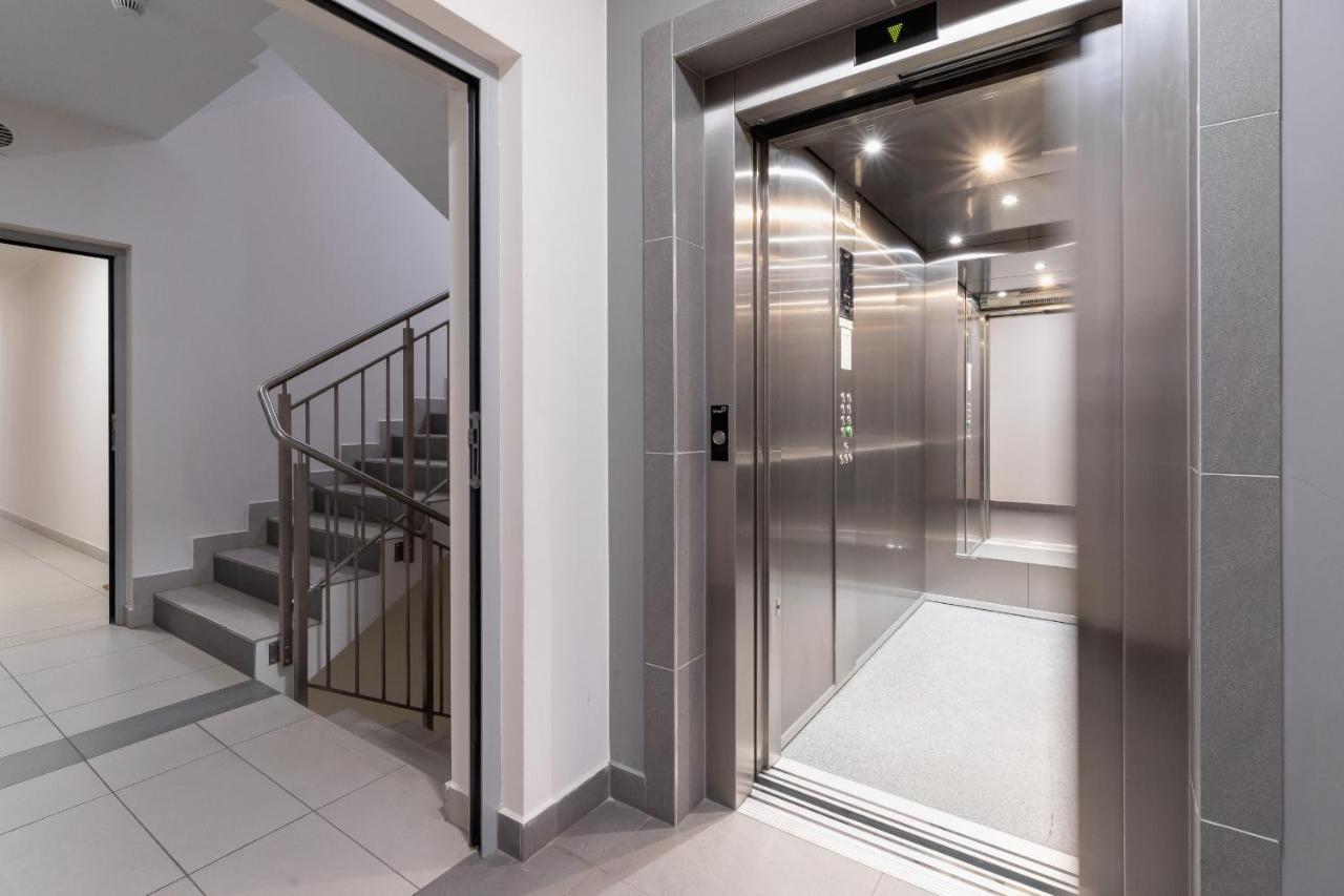 Spacious With Balcony Zablocie By Renters Apartament