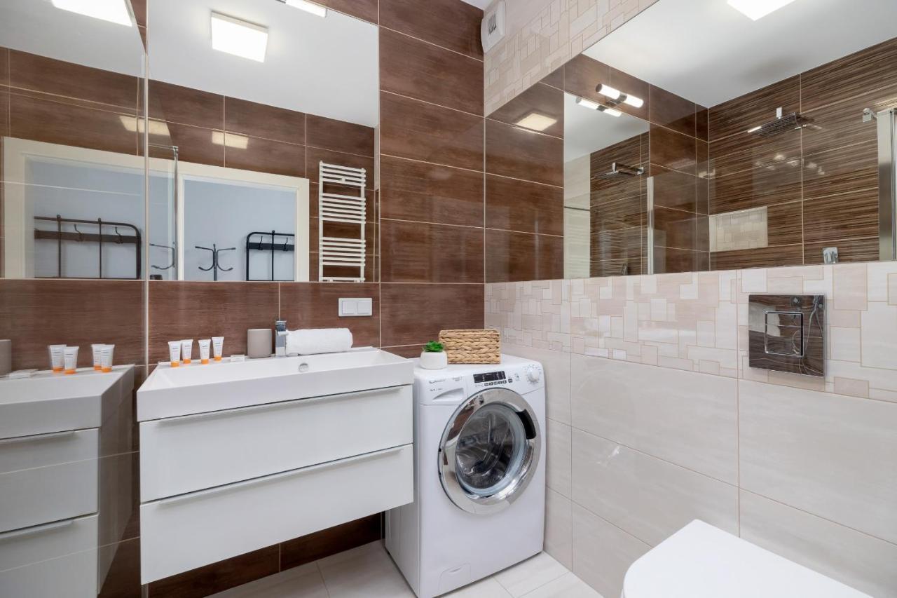 Apartament Spacious With Balcony Zablocie By Renters
